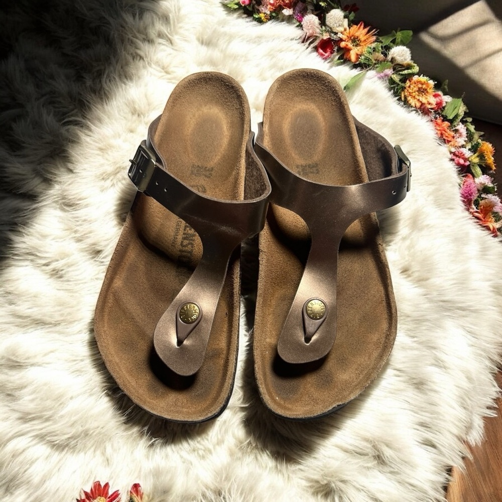 Birkenstock Gizeh Metallic Taupe Bronze Sandals